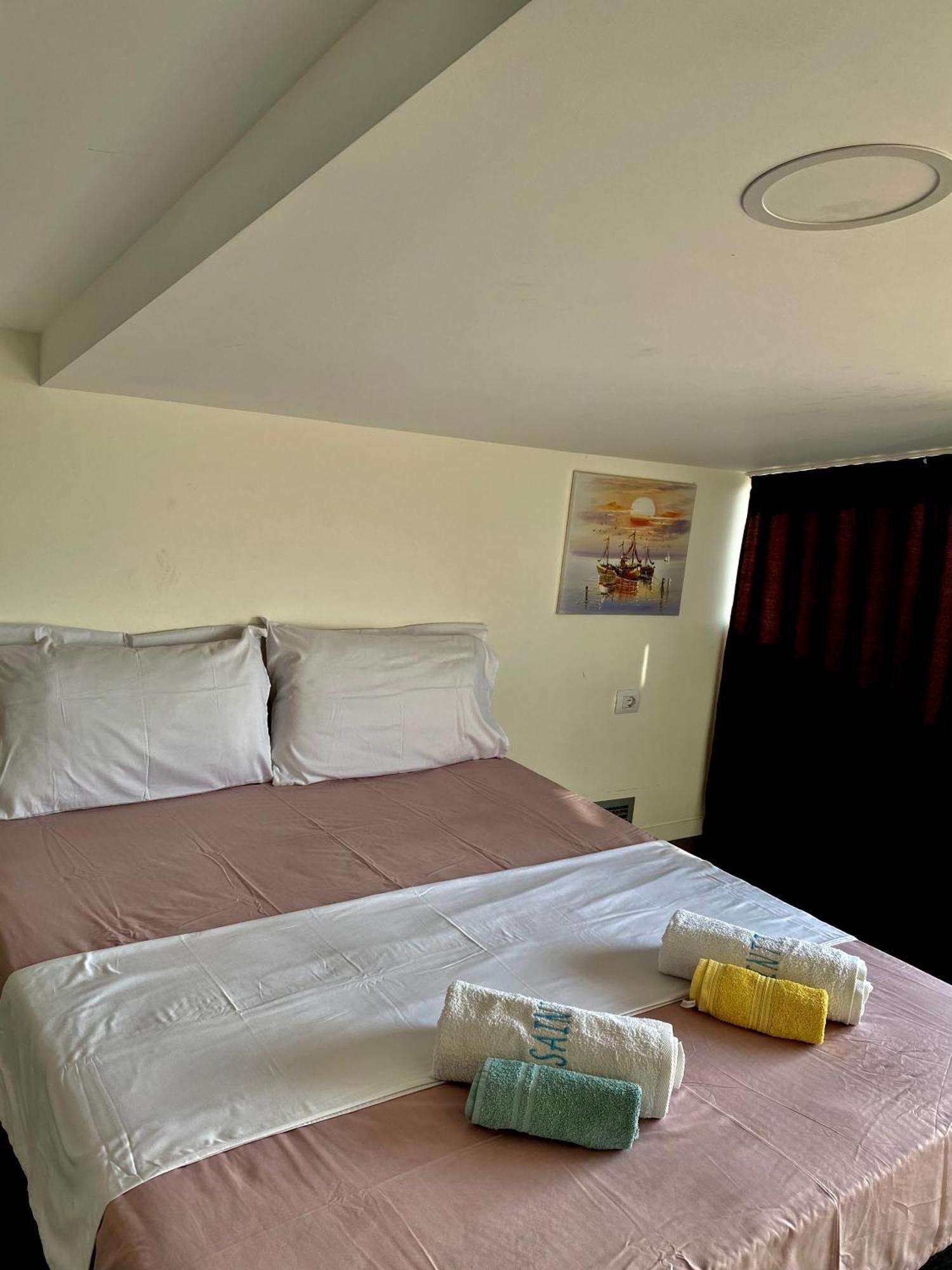 Hotel Saint Tropez Durres Bisht Kamez Exterior foto
