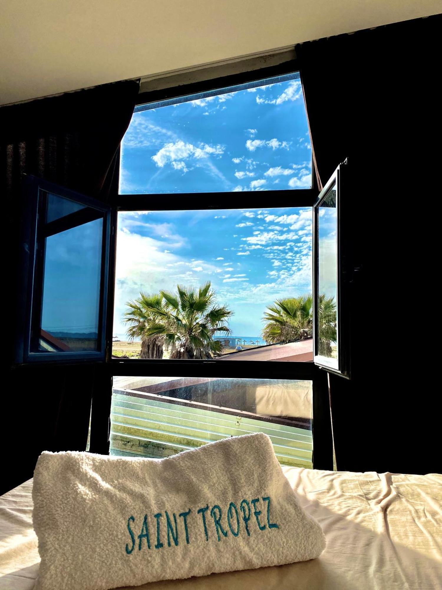Hotel Saint Tropez Durres Bisht Kamez Exterior foto