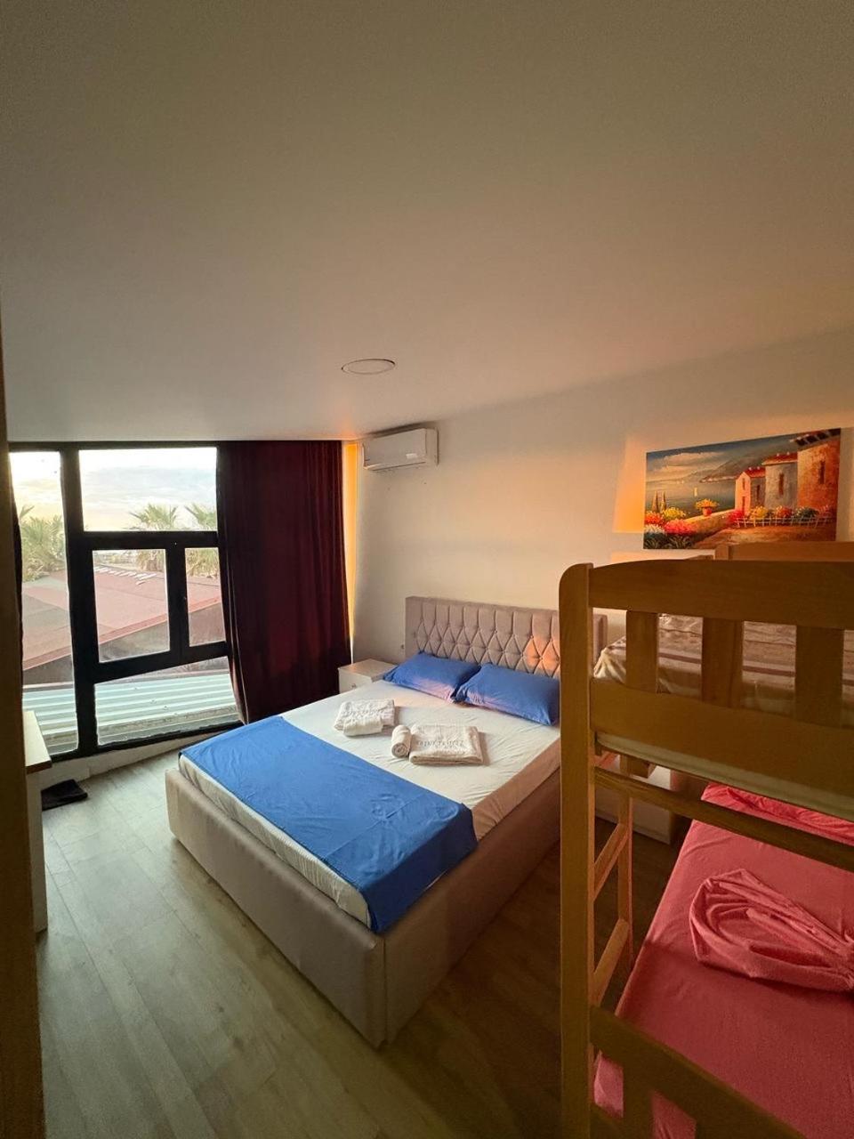 Hotel Saint Tropez Durres Bisht Kamez Exterior foto
